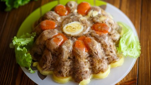 BOGOJAVLJENSKE PIHTIJE: Spremaju se na poseban način po tradicionalnom receptu BOGOJAVLJENSKE PIHTIJE: Spremaju se na poseban način po tradicionalnom receptu
