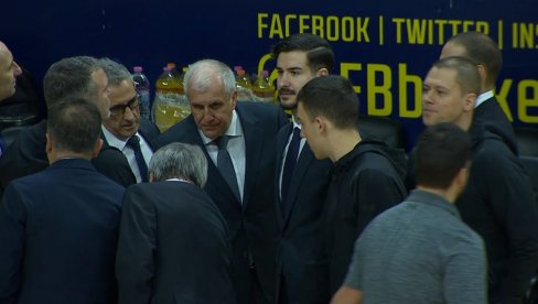 BURNO I POSLE PORAZA PARTIZANA: Obradović o apsolutnoj neposlušnosti, Jasikevičijus o muškarčinama BURNO I POSLE PORAZA PARTIZANA: Obradović o apsolutnoj neposlušnosti, Jasikevičijus o muškarčinama