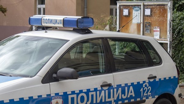 ПОЛИЦИЈА У ХЕРЦЕГОВИНИ ИНТЕРВЕНИСАЛА У ДВА ГРАДА: Насиље у породици у Невесињу и Требињу ПОЛИЦИЈА У ХЕРЦЕГОВИНИ ИНТЕРВЕНИСАЛА У ДВА ГРАДА: Насиље у породици у Невесињу и Требињу