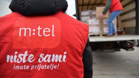 „NISTE SAMI, IMATE PRIJATELJE!“ m:tel u Bosanskom Petrovcu i Drvaru: Ostajemo uz naše ljudi i u ovoj godini! „NISTE SAMI, IMATE PRIJATELJE!“ m:tel u Bosanskom Petrovcu i Drvaru: Ostajemo uz naše ljudi i u ovoj godini!