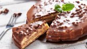 LEDENA POSLASTICA OD ČOKOLADE I LEŠNIKA: Torta koja se ne peče, a brzo pravi LEDENA POSLASTICA OD ČOKOLADE I LEŠNIKA: Torta koja se ne peče, a brzo pravi
