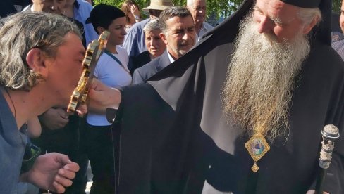 RELIGIJA PO IZBORU: Ništa od povratka veronauke u škole, dovoljno je zastupljena, smatraju u Ministarstvu prosvete RELIGIJA PO IZBORU: Ništa od povratka veronauke u škole, dovoljno je zastupljena, smatraju u Ministarstvu prosvete