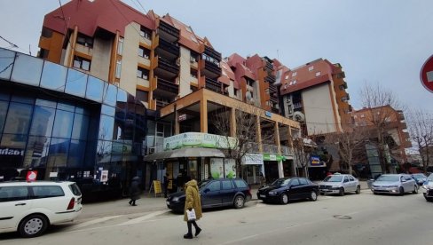 ŽIVE U PALESTINI RADE U LEPOJ BRENI: Zvuči kao šala, ali ove zgrade zaista postoje u Vranju (FOTO) ŽIVE U PALESTINI RADE U LEPOJ BRENI: Zvuči kao šala, ali ove zgrade zaista postoje u Vranju (FOTO)