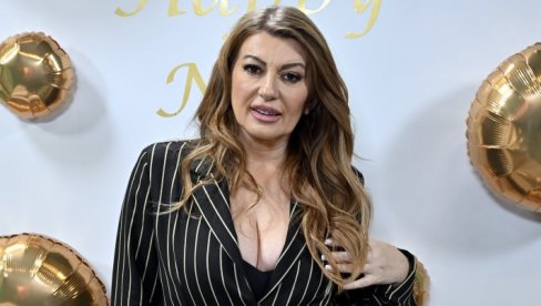 РАДОВИ СУ ПРИ КРАЈУ, СВЕ ЈЕ УРАЂЕНО НА СВЕТИЊИ: Вики Миљковић као ктитор гради цркву коју су срушили Турци (ФОТО)