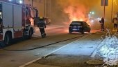 BUKTI NA PALILULI: Vatrogasci na terenu, dim i vatra vidljivi i s velike razdaljine BUKTI NA PALILULI: Vatrogasci na terenu, dim i vatra vidljivi i s velike razdaljine