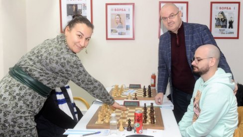 NAUKA, SPORT I TRADICIJA - U JEDNOM: Počeo Novogodišnji rejting turnir Šahovskog saveza Beograda (FOTO) NAUKA, SPORT I TRADICIJA - U JEDNOM: Počeo Novogodišnji rejting turnir Šahovskog saveza Beograda (FOTO)