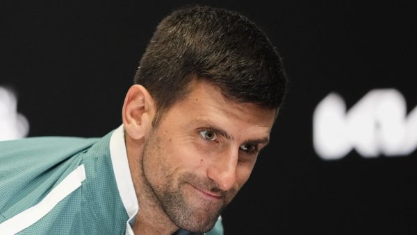 ДА ЛИ ЈЕ ОВО МОГУЋЕ? Једно од најглупљих питања икада постављено Ђоковићу у Монте Карлу (ВИДЕО) ДА ЛИ ЈЕ ОВО МОГУЋЕ? Једно од најглупљих питања икада постављено Ђоковићу у Монте Карлу (ВИДЕО)
