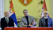 OBRAĆANJE PREDSEDNIKA: Prištinu naoružavaju ilegalno, naoružavanje KBS ima cilj da u potpunosti uništi srpski narod na KiM OBRAĆANJE PREDSEDNIKA: Prištinu naoružavaju ilegalno, naoružavanje KBS ima cilj da u potpunosti uništi srpski narod na KiM