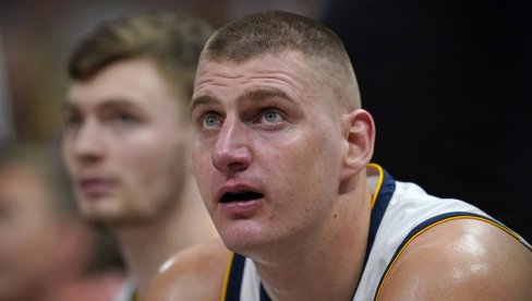 NIKOLA JOKIĆ GLEDA I NE VERUJE! Evo šta su 142 NBA igrača uradila zbog njega NIKOLA JOKIĆ GLEDA I NE VERUJE! Evo šta su 142 NBA igrača uradila zbog njega