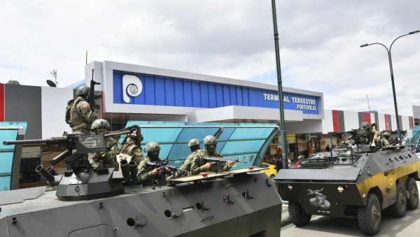 РУСИЈА ОСУЂУЈЕ ЕКВАДОР: Кито донео одлуку да преда руску војну опрему САД за Украјину РУСИЈА ОСУЂУЈЕ ЕКВАДОР: Кито донео одлуку да преда руску војну опрему САД за Украјину