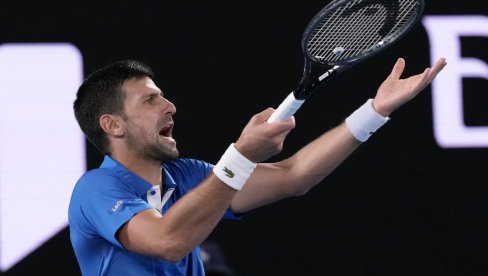 NOVAK DOBIO NEPRISTOJNU PONUDU Usred meča i to sa tribina, ovako je Đoković reagovao (VIDEO)