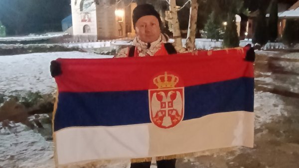 КРУШЕВЉАНИН ХОДАО 17 САТИ ДА ПОМОГНЕ РАЊЕНИМА У МАСАКРУ: Овог лета креће на Острог (ФОТО/ВИДЕО) КРУШЕВЉАНИН ХОДАО 17 САТИ ДА ПОМОГНЕ РАЊЕНИМА У МАСАКРУ: Овог лета креће на Острог (ФОТО/ВИДЕО)