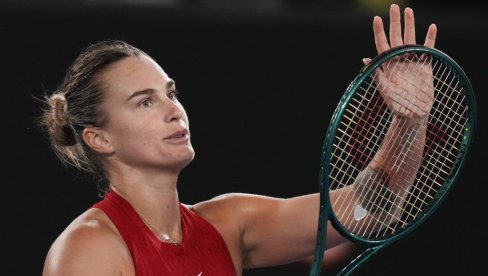 SABALENKA JE BAŠ SILA! Beloruskinja demonstrirala moć i bacila rukavicu Amerikanki