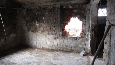 ОВО ЈЕ СОБА У КОЈОЈ ЈЕ НАСТРАДАЛА МАЛЕНА ДАРИЈА: Пожар избио када се запалила кварцна пећ (ФОТО) ОВО ЈЕ СОБА У КОЈОЈ ЈЕ НАСТРАДАЛА МАЛЕНА ДАРИЈА: Пожар избио када се запалила кварцна пећ (ФОТО)