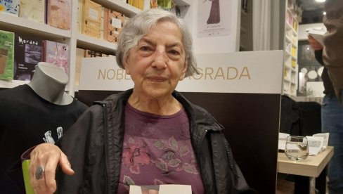 NA RUČKU SA ŠIMBORSKOM: Šest decenija prevodilačkog staža Biserki Rajčić donelo je i mnoštvo dragocenih poznanstava NA RUČKU SA ŠIMBORSKOM: Šest decenija prevodilačkog staža Biserki Rajčić donelo je i mnoštvo dragocenih poznanstava