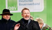 NEMAČKA VIŠE NIJE EKONOMSKI BOLESNIK: Lindner celom svetu poručio da još nije gotovo NEMAČKA VIŠE NIJE EKONOMSKI BOLESNIK: Lindner celom svetu poručio da još nije gotovo