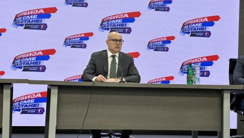 ZAVRŠENA SEDNICA PREDSEDNIŠTVA SNS-a: Vučević - Vučić će 20. januara predstaviti plan Srbija 2027. (FOTO) ZAVRŠENA SEDNICA PREDSEDNIŠTVA SNS-a: Vučević - Vučić će 20. januara predstaviti plan Srbija 2027. (FOTO)