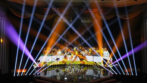 СКАНДАЛ! ФИФА прогласила најбољег фудбалера на свету - а он није дошао по награду! СКАНДАЛ! ФИФА прогласила најбољег фудбалера на свету - а он није дошао по награду!