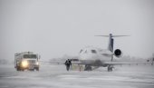 MEĆAVA ZATVORILA AERODROM: Obustavljeni letovi u Bristolu zbog snega