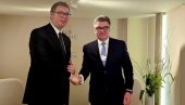 ВУЧИЋ У ДАВОСУ: Упознао председницу Евопске централне банке; Разговор с Пленковићем, Лајчаком, Каталин Новак... (ФОТО) ВУЧИЋ У ДАВОСУ: Упознао председницу Евопске централне банке; Разговор с Пленковићем, Лајчаком, Каталин Новак... (ФОТО)