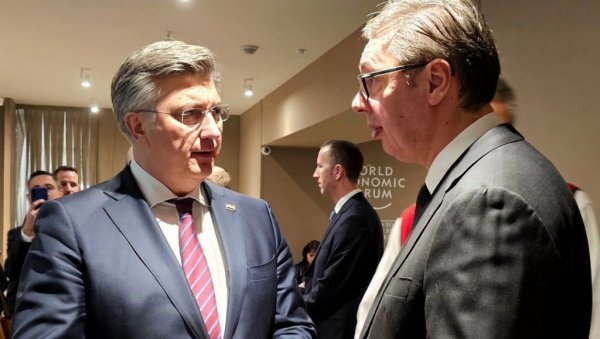 ВУЧИЋ РАЗГОВАРАО СА ПЛЕНКОВИЋЕМ: Односи Србије и Хрватске морају да буду бољи (ФОТО) ВУЧИЋ РАЗГОВАРАО СА ПЛЕНКОВИЋЕМ: Односи Србије и Хрватске морају да буду бољи (ФОТО)