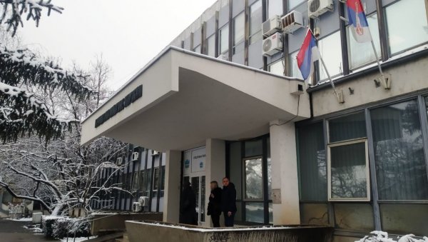 СЛУЖБА ПОДСЕЋА ПАРАЋИНСКЕ ПОЉОПРИВРЕДНИКЕ: У току је обнова регистрације газдинстава СЛУЖБА ПОДСЕЋА ПАРАЋИНСКЕ ПОЉОПРИВРЕДНИКЕ: У току је обнова регистрације газдинстава