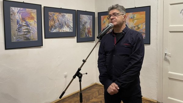ОТВОРЕНА ИЗЛОЖБА ФОТОГРАФИЈА: Сјај у свему Ђорђа Илића у Позоришном музеју у Зајечару ОТВОРЕНА ИЗЛОЖБА ФОТОГРАФИЈА: Сјај у свему Ђорђа Илића у Позоришном музеју у Зајечару