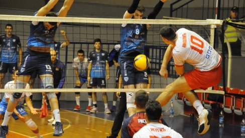 “МУСКЕТАРИ“ ЖЕЛЕ РЕВАНШ: Одбојкаши краљевачке Рибнице сутра гостују у Нишу “МУСКЕТАРИ“ ЖЕЛЕ РЕВАНШ: Одбојкаши краљевачке Рибнице сутра гостују у Нишу