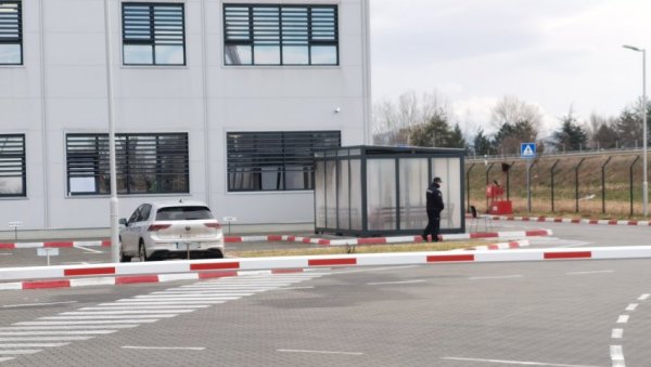 КАКО ЈЕ ИЗГЛЕДАЛА ДРАМА У АЛЕКСИНЦУ: Запослени описали шта се све дешавало током тровања радника КАКО ЈЕ ИЗГЛЕДАЛА ДРАМА У АЛЕКСИНЦУ: Запослени описали шта се све дешавало током тровања радника