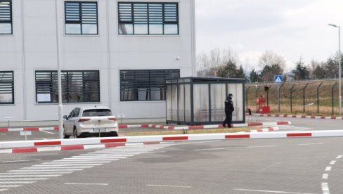 KAKO JE IZGLEDALA DRAMA U ALEKSINCU: Zaposleni opisali šta se sve dešavalo tokom trovanja radnika KAKO JE IZGLEDALA DRAMA U ALEKSINCU: Zaposleni opisali šta se sve dešavalo tokom trovanja radnika