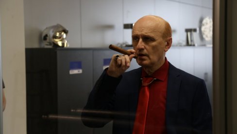 TAJKUN ZAGORČAVA ŽIVOT SRDIĆIMA: Komedija Drim tim 2, od 22. januara, na Superstar TV TAJKUN ZAGORČAVA ŽIVOT SRDIĆIMA: Komedija Drim tim 2, od 22. januara, na Superstar TV