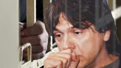 KRIV JE, OSUDITE GA! Kako je Čola završio u zatvoru? - Tri dana me držali u pritvoru, bilo je vrlo neprijatno KRIV JE, OSUDITE GA! Kako je Čola završio u zatvoru? - Tri dana me držali u pritvoru, bilo je vrlo neprijatno