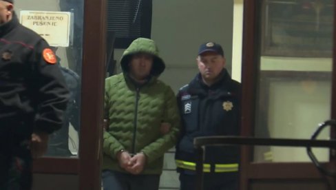 POKUŠAO DA NAPASTVUJE DEVOJČICU(13)? Policajcu osumnjičenom za nedozvoljene polne radnje nad maloletnicom pritvor 30 dana POKUŠAO DA NAPASTVUJE DEVOJČICU(13)? Policajcu osumnjičenom za nedozvoljene polne radnje nad maloletnicom pritvor 30 dana