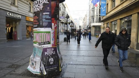 LAGANO BLEDI SJAJ KNEZ MIHAILOVE: Najvažnije manifestacije se već duže vreme iz centra preselile na druge lokacije (FOTO) LAGANO BLEDI SJAJ KNEZ MIHAILOVE: Najvažnije manifestacije se već duže vreme iz centra preselile na druge lokacije (FOTO)