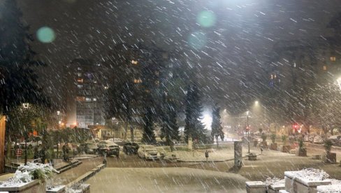 NOĆAS U BEOGRADU SNEG! Stiglo novo upozorenje RHMZ-a! NOĆAS U BEOGRADU SNEG! Stiglo novo upozorenje RHMZ-a!