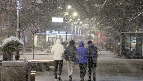 МОГУЋ СНЕГ У ОВИМ ДЕЛОВИМА СРБИЈЕ: Тмурно и хладно време и у наредним данима МОГУЋ СНЕГ У ОВИМ ДЕЛОВИМА СРБИЈЕ: Тмурно и хладно време и у наредним данима