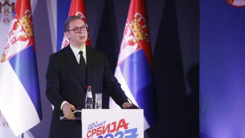 VUČIĆ O RASTU PRIVREDE: BDP je 2012. godine bio 33 milijarde, a 2027. biće 92,7 milijardi