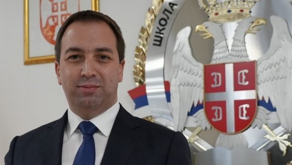 СЕЛАК ЗАХВАЛИО ВУЧИЋУ! Реконструкција породилишта у Бањалуци је изузетно важан пројекат СЕЛАК ЗАХВАЛИО ВУЧИЋУ! Реконструкција породилишта у Бањалуци је изузетно важан пројекат