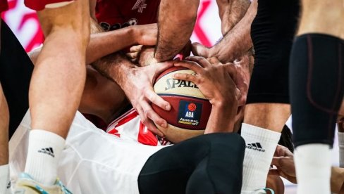 SFEROPULOS RASTUŽIO DELIJE: Navijači Zvezde nikako nisu želeli da ovo čuju SFEROPULOS RASTUŽIO DELIJE: Navijači Zvezde nikako nisu želeli da ovo čuju