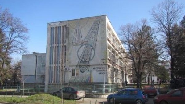 ПРАКСА У НЕМАЧКОЈ И НА КИПРУ: Железничко техничка школа део пројекта Еразмус, обука матуранта у иностранству ПРАКСА У НЕМАЧКОЈ И НА КИПРУ: Железничко техничка школа део пројекта Еразмус, обука матуранта у иностранству