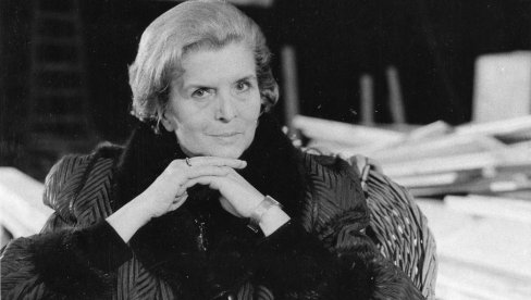ВЕЛИКОЈ МАМИ КЛАЊАЛИ СЕ СВИ ВЕЛИКАНИ ТЕАТРА: Сто година од рођења Мире Траиловић (1924 -1989) ВЕЛИКОЈ МАМИ КЛАЊАЛИ СЕ СВИ ВЕЛИКАНИ ТЕАТРА: Сто година од рођења Мире Траиловић (1924 -1989)