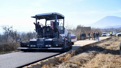 FOTO-KLOPKE LOVE NESAVESNE ČAČANE: U gradu na Moravi pronašli rešenje za kažnjavanje onih koji stvaraju nelegalne deponije