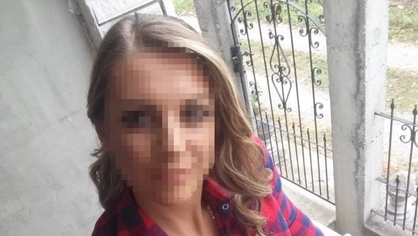 СЛЕТЕЛА ЈЕ КОЛИМА У РЕКУ: Васпитачица Драгана, којој је код Бруса погинула ћерка (3) и даље у тешком стању СЛЕТЕЛА ЈЕ КОЛИМА У РЕКУ: Васпитачица Драгана, којој је код Бруса погинула ћерка (3) и даље у тешком стању