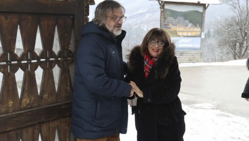MAJA GOJKOVIĆ PRED OTVARANJE KUSTENDORFA: Budite iskreni, ko je verovao? MAJA GOJKOVIĆ PRED OTVARANJE KUSTENDORFA: Budite iskreni, ko je verovao?