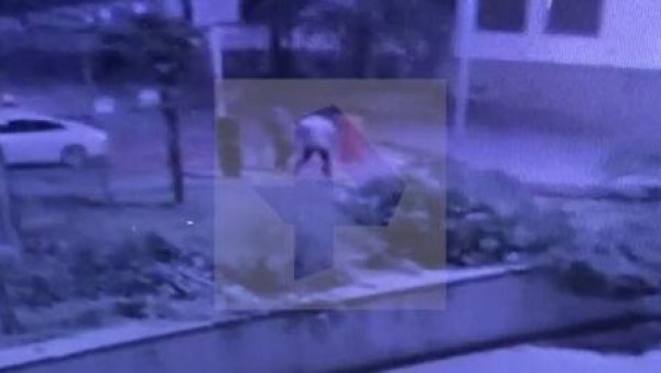 (УЗНЕМИРУЈУЋИ ВИДЕО) Убијен познати комичар (УЗНЕМИРУЈУЋИ ВИДЕО) Убијен познати комичар