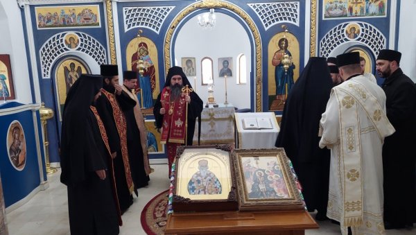 ПАРАСТОС ДУХОВНИКУ РАЂЕВИНЕ: У манастиру Соко служена заупокојена литургија владици шабачком Лаврентију ПАРАСТОС ДУХОВНИКУ РАЂЕВИНЕ: У манастиру Соко служена заупокојена литургија владици шабачком Лаврентију