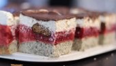 TORTA SA MAKOM I MALINAMA: Raskošna i kremasta, super za svečane prilike (VIDEO) TORTA SA MAKOM I MALINAMA: Raskošna i kremasta, super za svečane prilike (VIDEO)