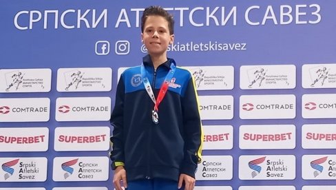 SERGEJ DRŽAVNI PRVAK: Član Atletskog kluba „Hajduk maraton tim“ iz Kule, osvojio je titulu dvoranskog šampiona SERGEJ DRŽAVNI PRVAK: Član Atletskog kluba „Hajduk maraton tim“ iz Kule, osvojio je titulu dvoranskog šampiona