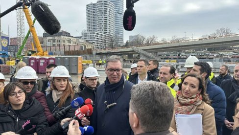ВУЧИЋ: Још два камова да купимо и бићемо велесила што се тиче гашења пожара ВУЧИЋ: Још два камова да купимо и бићемо велесила што се тиче гашења пожара