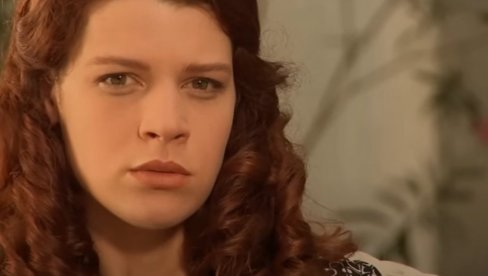 ВИШЕ НЕ РАЂАМ! Наша глумица прошла кроз пакао на порођају: Три пршљена су ми пукла ВИШЕ НЕ РАЂАМ! Наша глумица прошла кроз пакао на порођају: Три пршљена су ми пукла